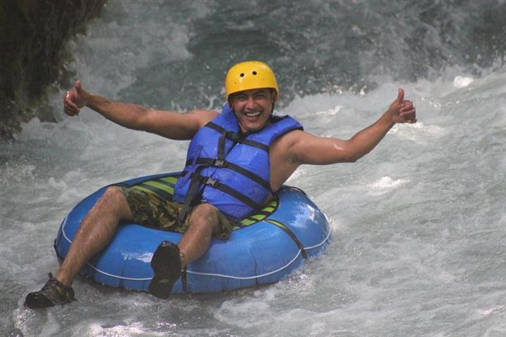 Water Tubing the Blue River, Rio Azul